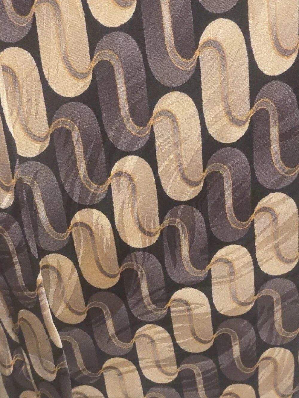 Di MoGGio Silk Hand Made Black and Gold Wave-Pattern Men's Tie 4 Inches Wide